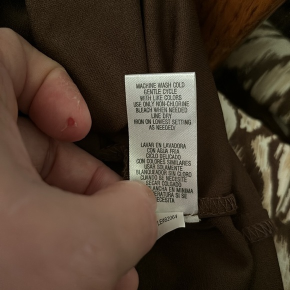 Women’s Brown, White & Tan Paisley Print Elastic Waist Skirt Sheer Solid Hem 20W - Picture 14 of 16